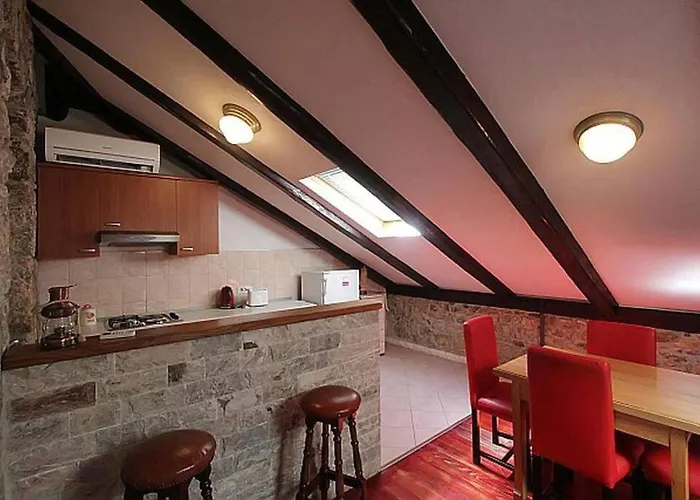 Appartamento Dahlia 2 *