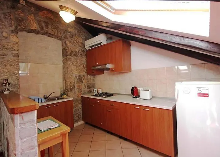 Dahlia 2 Appartamento Laurana